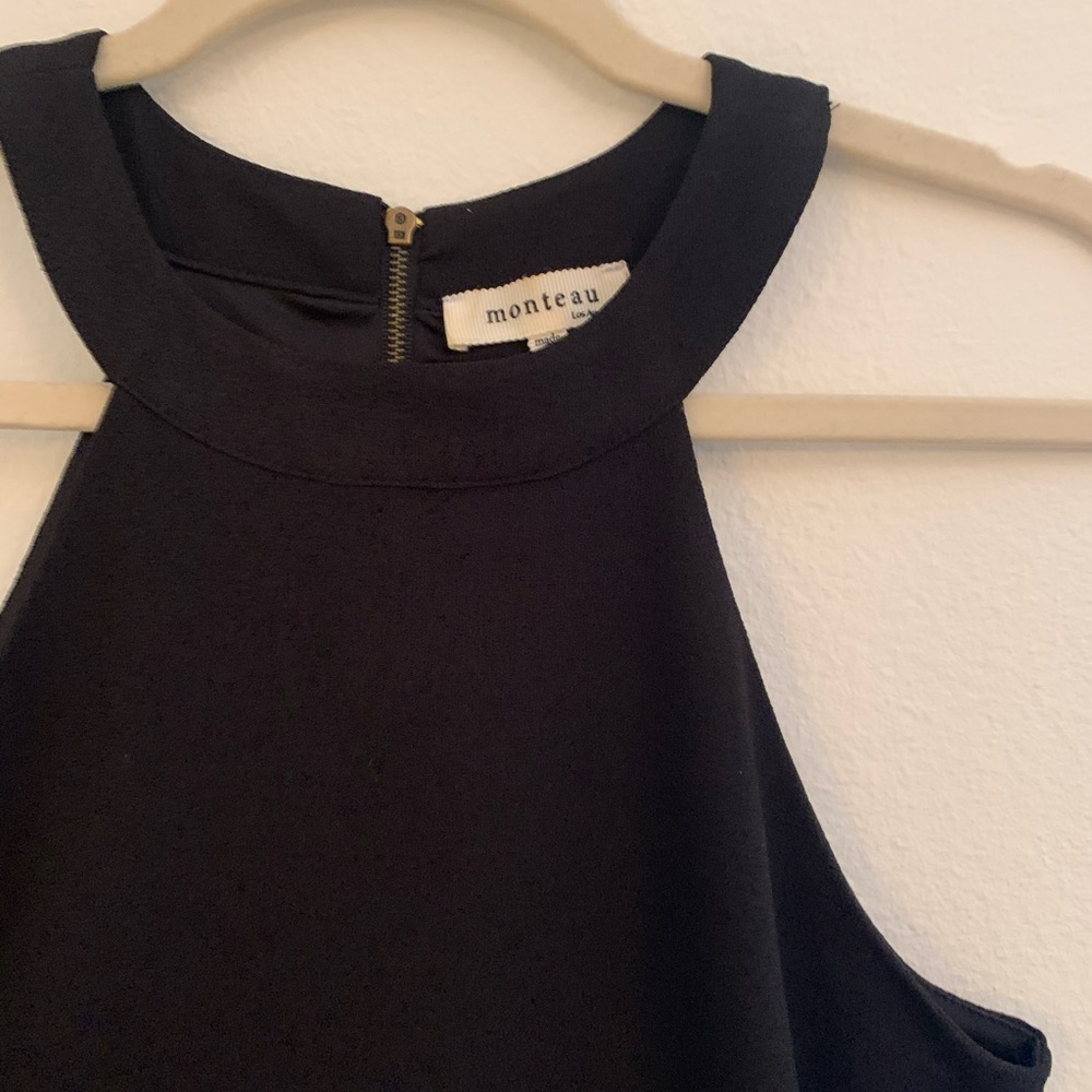 Black Halter Style Crop Too Size XS